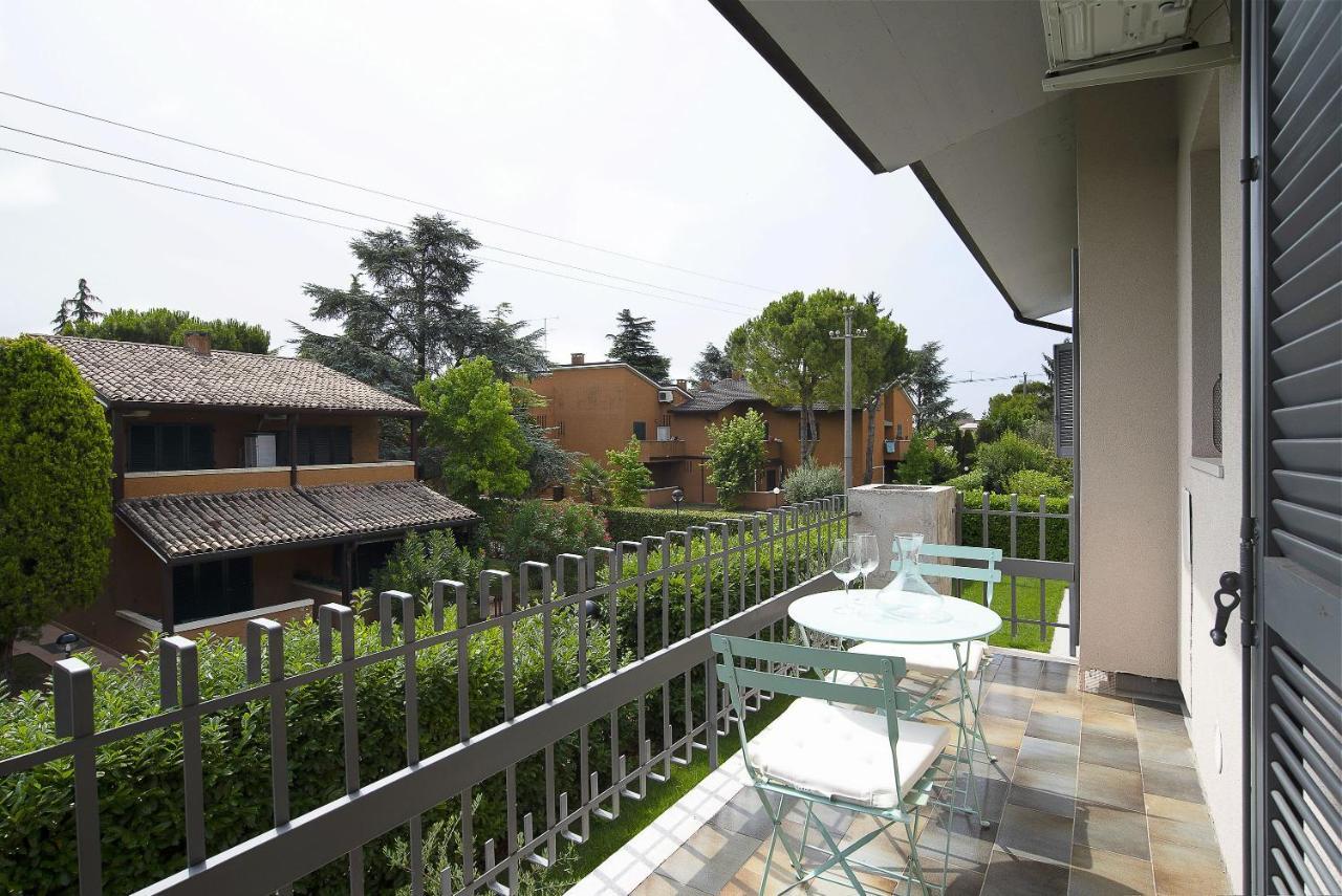 Baseventuno 4 Bilocale Apartment Сирмионе Екстериор снимка