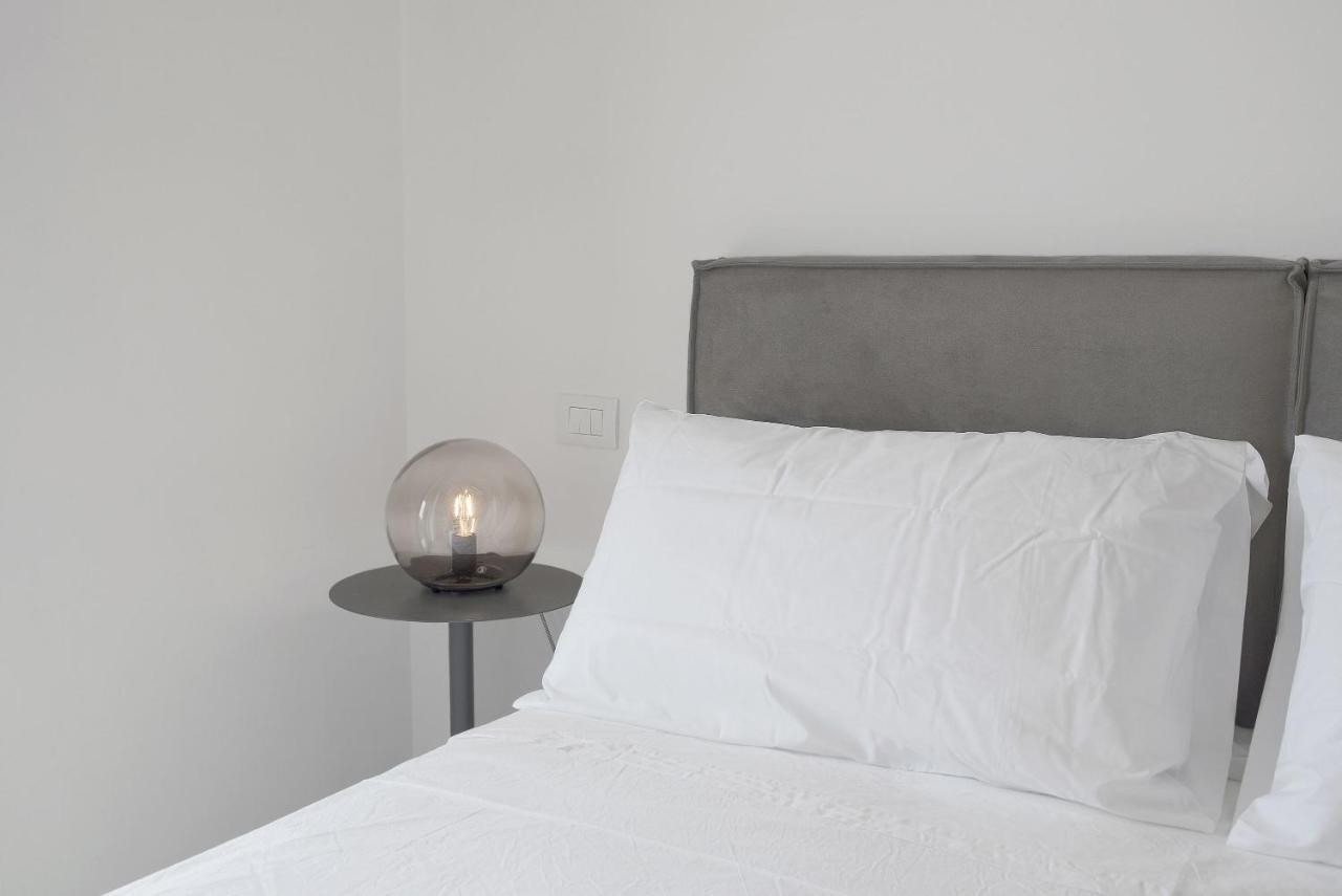 Baseventuno 4 Bilocale Apartment Сирмионе Екстериор снимка