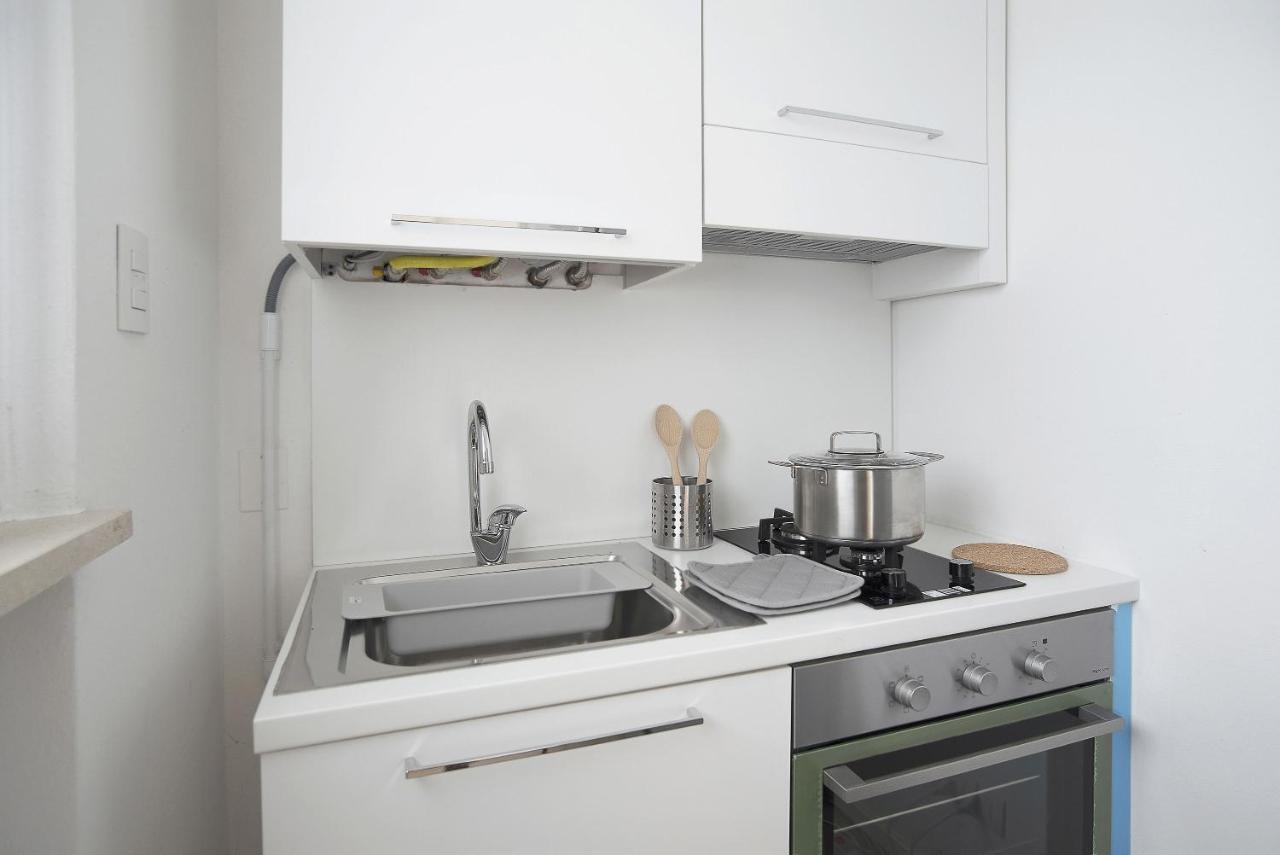Baseventuno 4 Bilocale Apartment Сирмионе Екстериор снимка