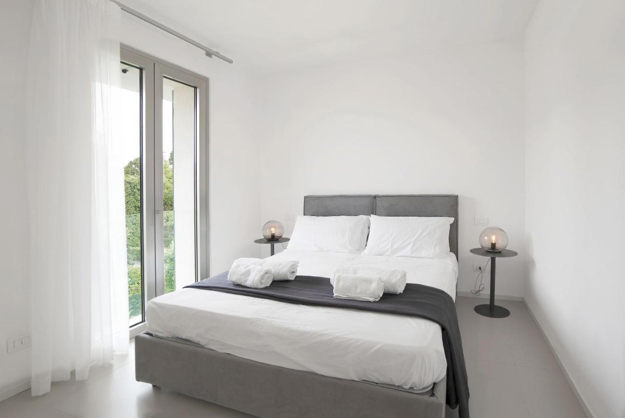 Baseventuno 4 Bilocale Apartment Сирмионе Екстериор снимка